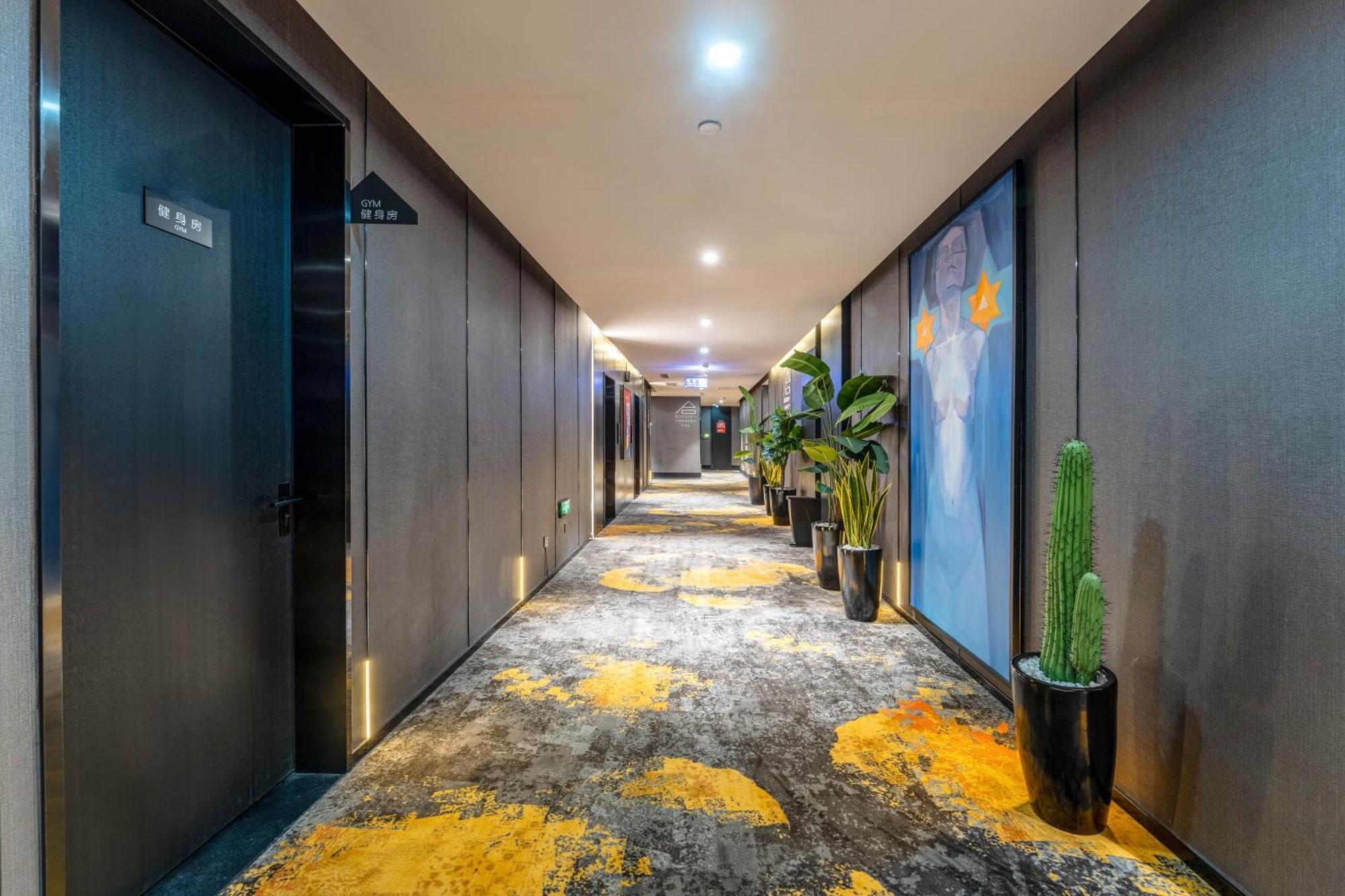 Hesu Designer Hotel & Suites -Near Xi'An Drum Tower And Yongning Gate -Free Laundry Luggage Storage -Kitty Cafe With Freshly Ground Coffee -24H Front Desk -English Service Exterior photo