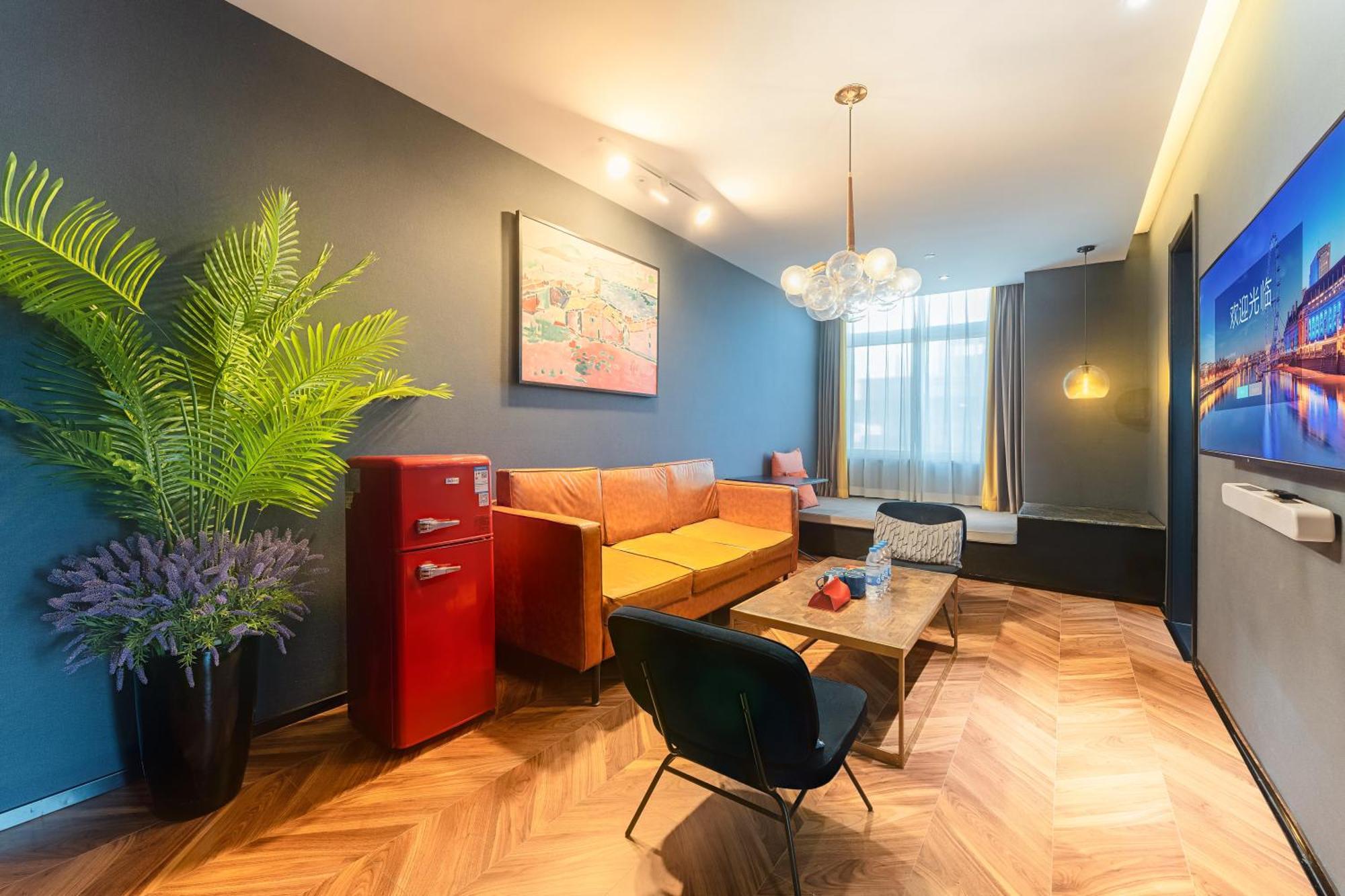 Hesu Designer Hotel & Suites -Near Xi'An Drum Tower And Yongning Gate -Free Laundry Luggage Storage -Kitty Cafe With Freshly Ground Coffee -24H Front Desk -English Service Exterior photo