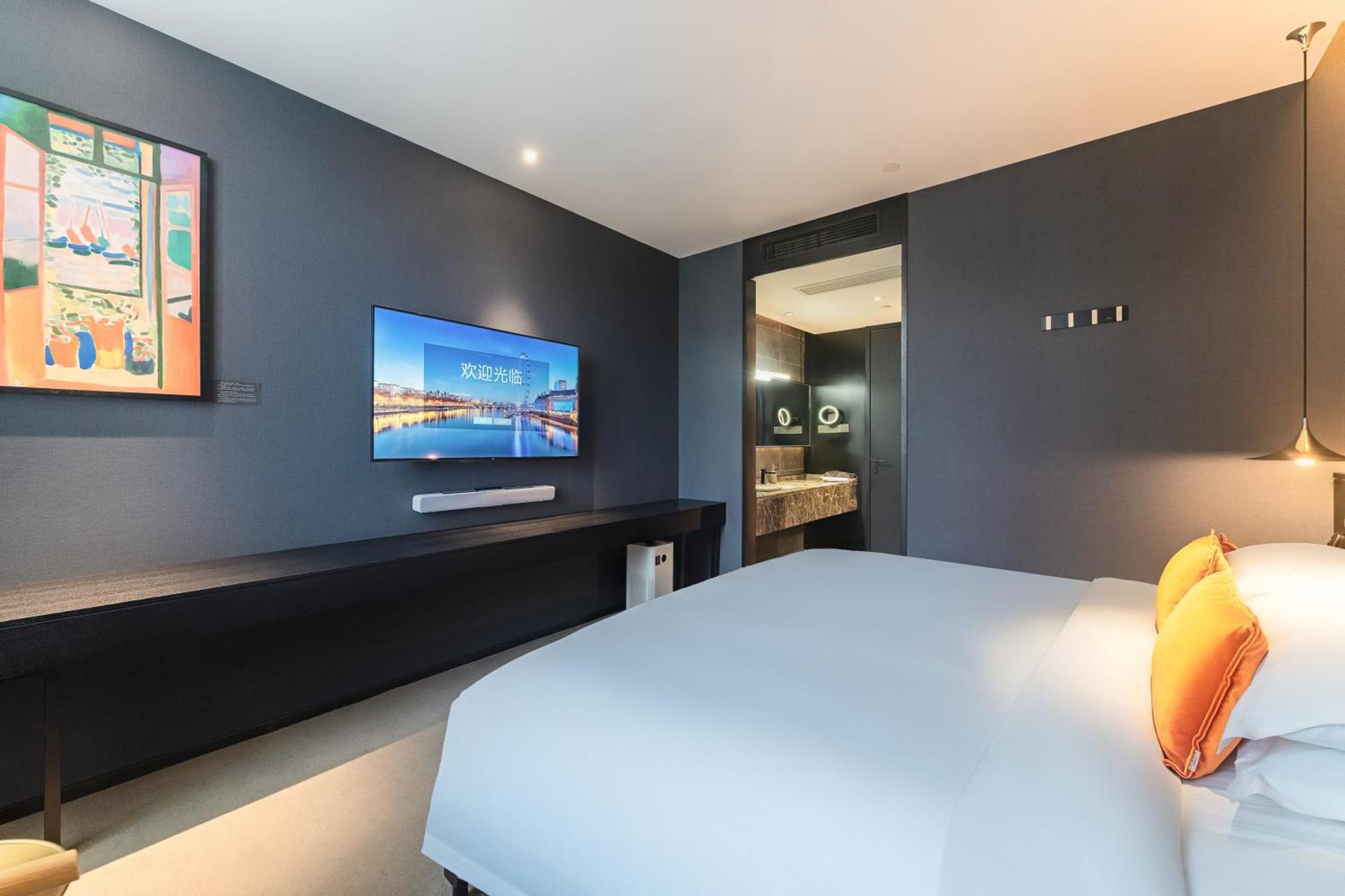 Hesu Designer Hotel & Suites -Near Xi'An Drum Tower And Yongning Gate -Free Laundry Luggage Storage -Kitty Cafe With Freshly Ground Coffee -24H Front Desk -English Service Exterior photo