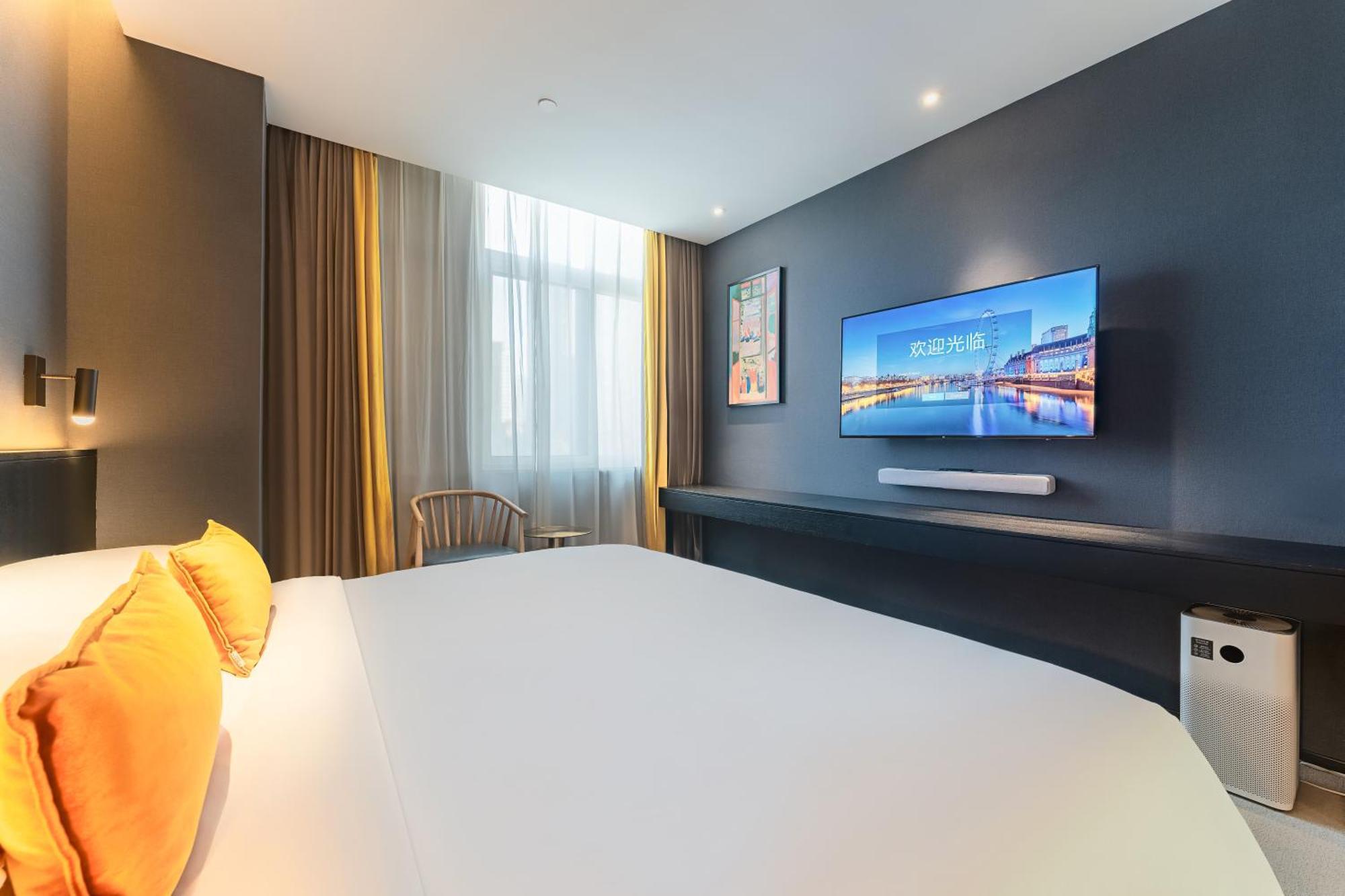 Hesu Designer Hotel & Suites -Near Xi'An Drum Tower And Yongning Gate -Free Laundry Luggage Storage -Kitty Cafe With Freshly Ground Coffee -24H Front Desk -English Service Exterior photo