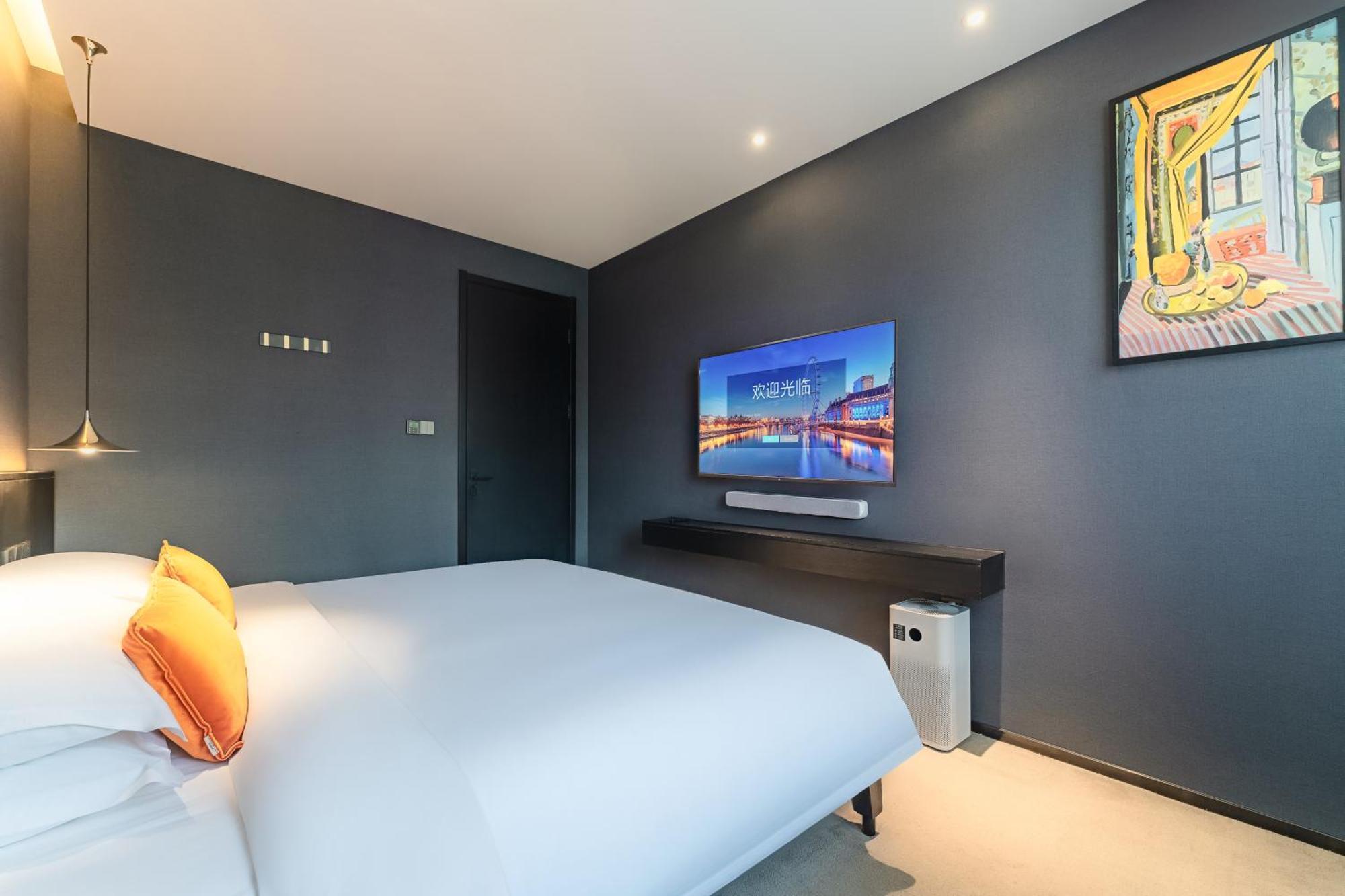 Hesu Designer Hotel & Suites -Near Xi'An Drum Tower And Yongning Gate -Free Laundry Luggage Storage -Kitty Cafe With Freshly Ground Coffee -24H Front Desk -English Service Exterior photo