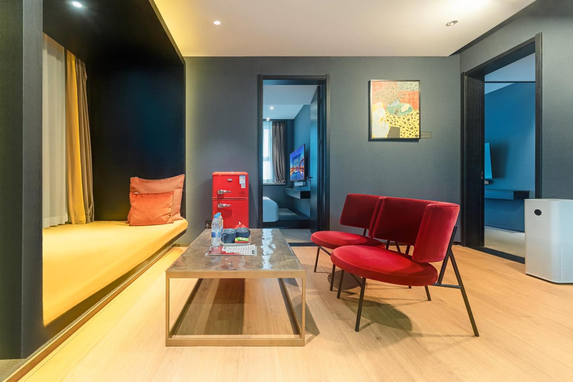 Hesu Designer Hotel & Suites -Near Xi'An Drum Tower And Yongning Gate -Free Laundry Luggage Storage -Kitty Cafe With Freshly Ground Coffee -24H Front Desk -English Service Exterior photo