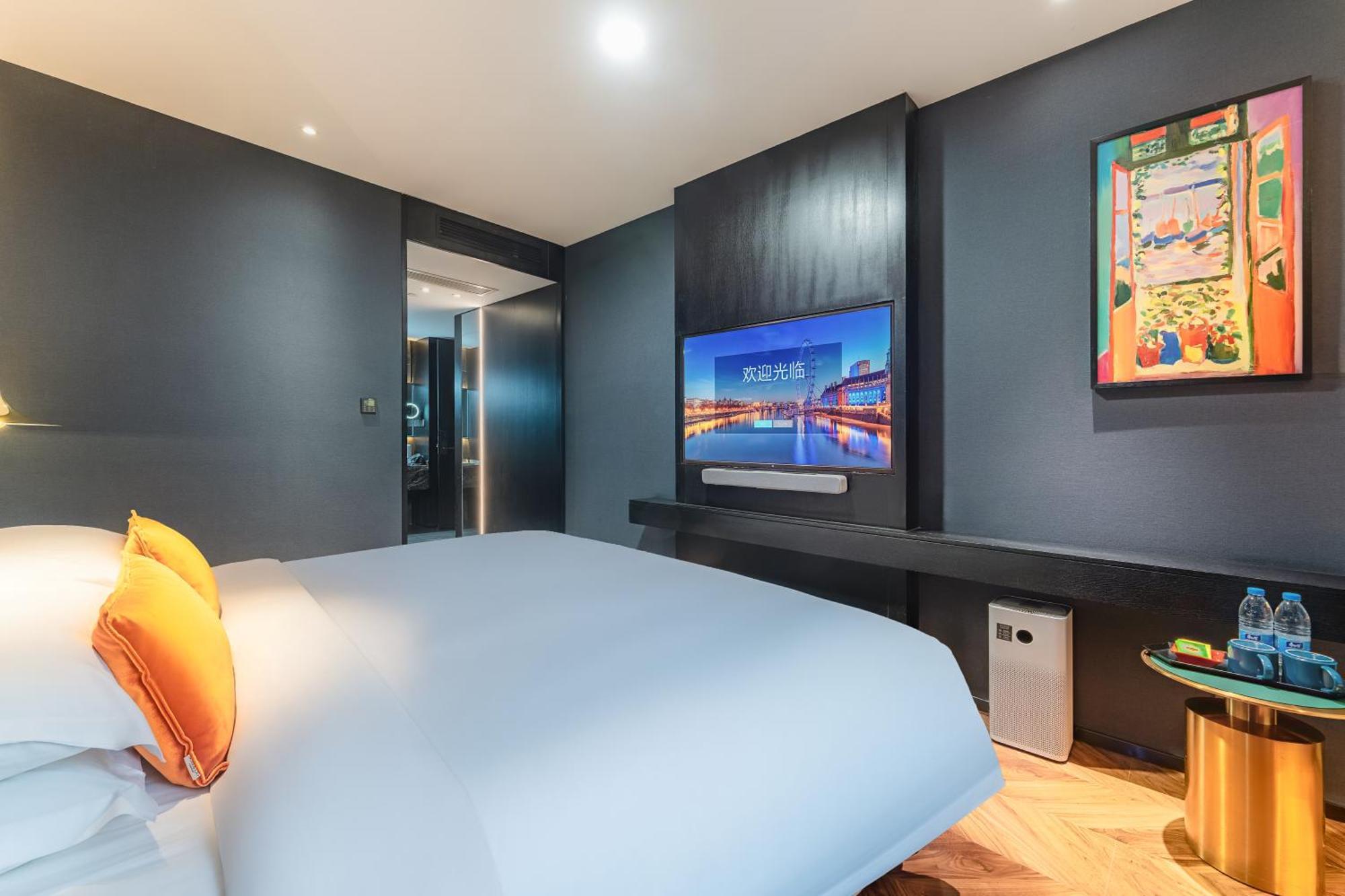 Hesu Designer Hotel & Suites -Near Xi'An Drum Tower And Yongning Gate -Free Laundry Luggage Storage -Kitty Cafe With Freshly Ground Coffee -24H Front Desk -English Service Exterior photo