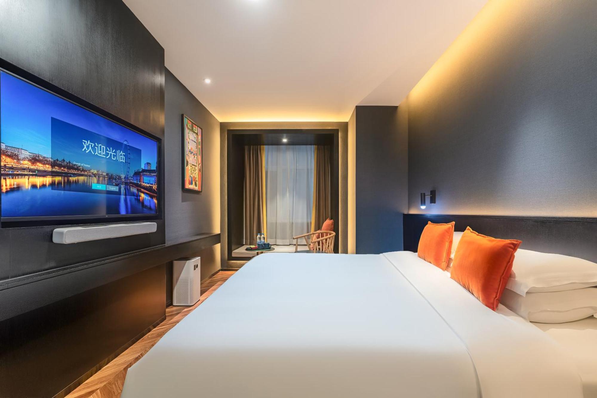Hesu Designer Hotel & Suites -Near Xi'An Drum Tower And Yongning Gate -Free Laundry Luggage Storage -Kitty Cafe With Freshly Ground Coffee -24H Front Desk -English Service Exterior photo