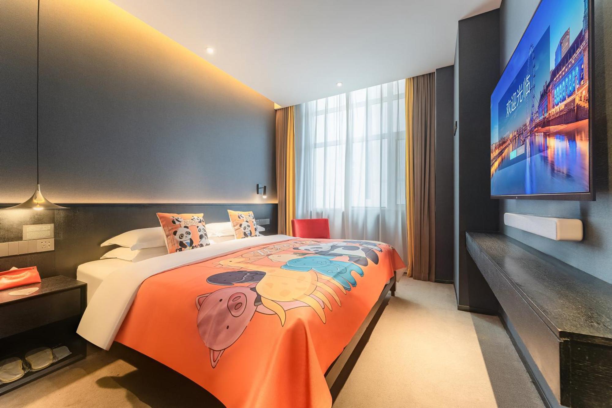 Hesu Designer Hotel & Suites -Near Xi'An Drum Tower And Yongning Gate -Free Laundry Luggage Storage -Kitty Cafe With Freshly Ground Coffee -24H Front Desk -English Service Exterior photo