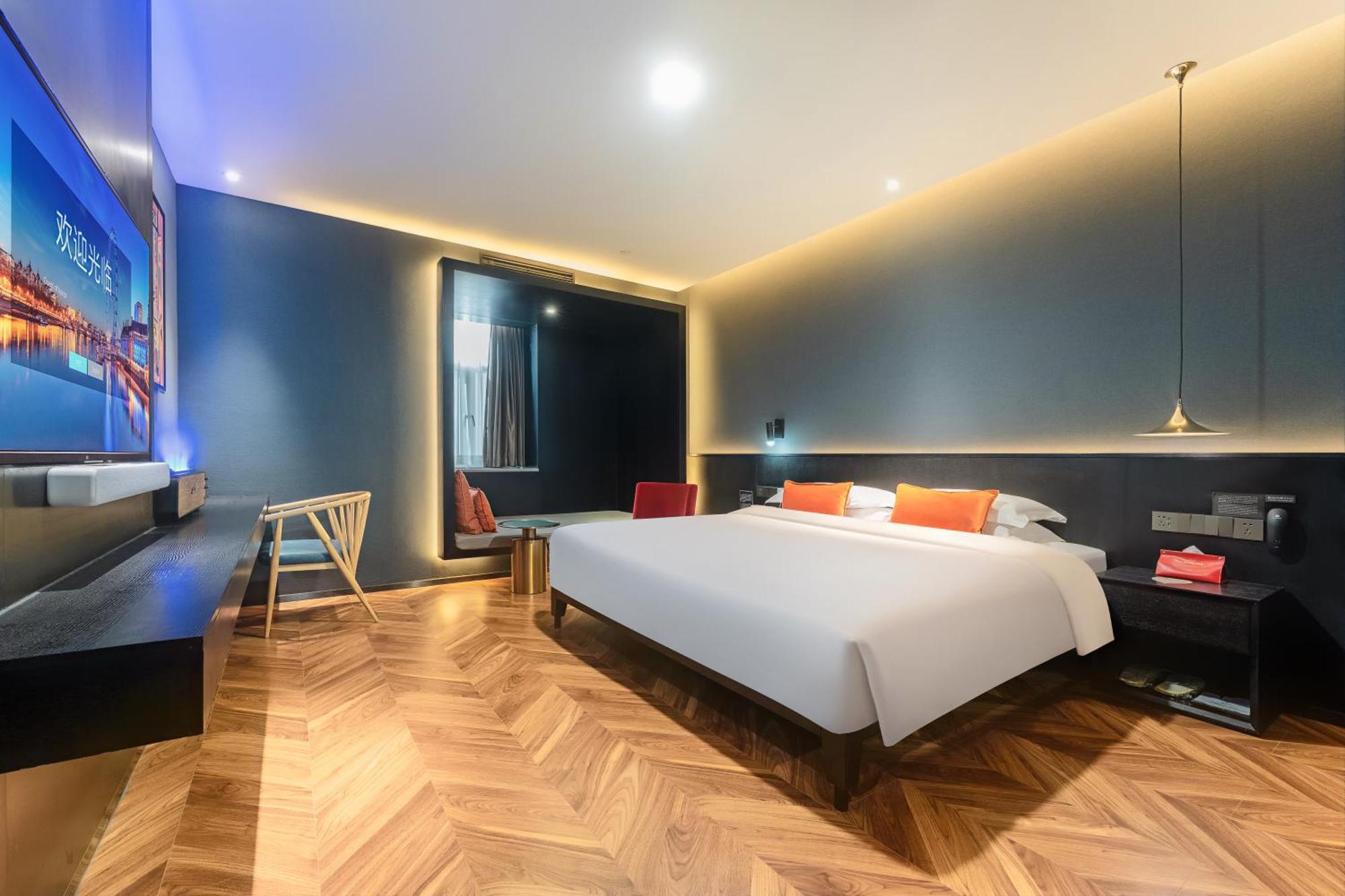 Hesu Designer Hotel & Suites -Near Xi'An Drum Tower And Yongning Gate -Free Laundry Luggage Storage -Kitty Cafe With Freshly Ground Coffee -24H Front Desk -English Service Exterior photo